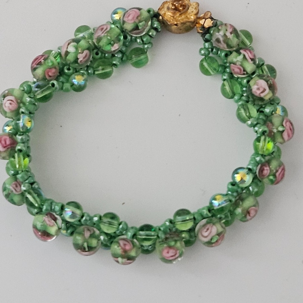 Glass Beaded Green Bracelet Flower Beads Floral Box Clasp 6 1/4" - Picture 9 of 10